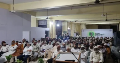 More than 300 people held a meeting in Nagpur and decided to resolve the loudspeaker dispute through legal means