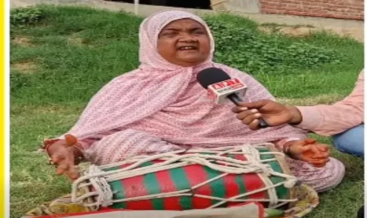 A living example of folk culture, a victim of digital exploitation—Alimun Bua