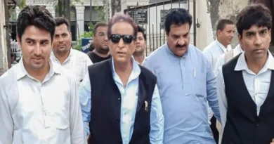 Azam Khan's 'masterstroke' or a move born out of compulsion? The news of his resignation from the Jauhar Trust and the resulting political turmoil.New arrangements at Jauhar Trust: a significant step towards the smooth functioning of educational institutions.