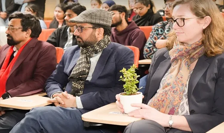 Jamia Hamdard News: From Broadway to New Delhi: The resonance of global academic dialogue at Jamia Hamdard