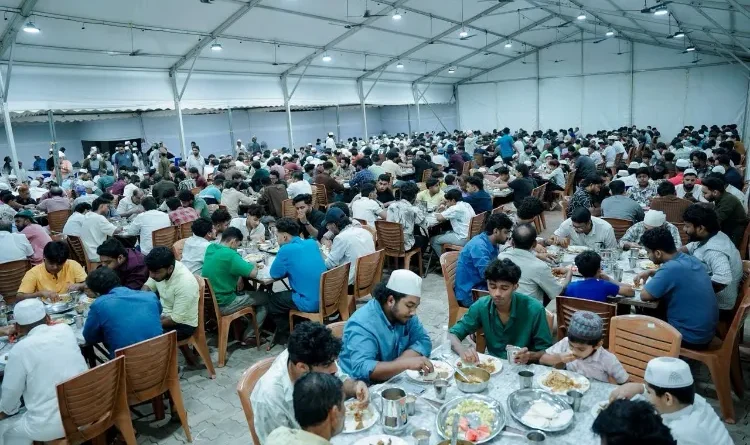 Roza-Iftar procession in Calicut: Hundreds of people gathered at Jamia Markaz campus