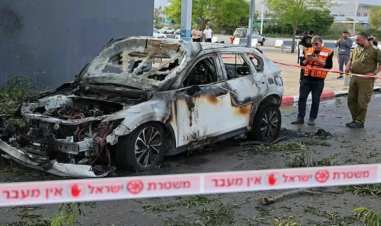 Iran-Israel War Intensifies: Tensions Escalate Amidst Attacks, Threats, and Destruction