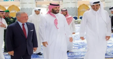 War in the Gulf: Kuwaiti Tanker Attacked at Dubai Port; Iran and US Face Off