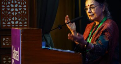 Emphasis on Bias-Free Study and the Muslim Role at History Conference