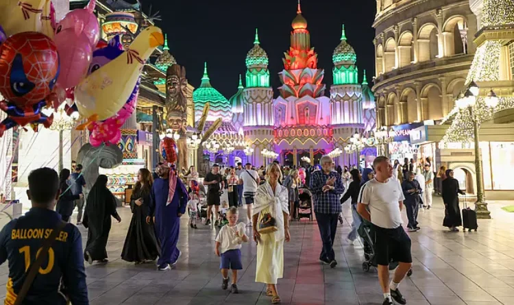 Enjoy Global Village on a Budget: How to Tour Dubai Without Breaking the Bank