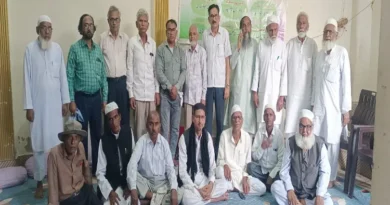 Literary Gathering in Barabanki: Poignant Verses Resound at 'Bazm-e-Aziz's' Eid Reunion.