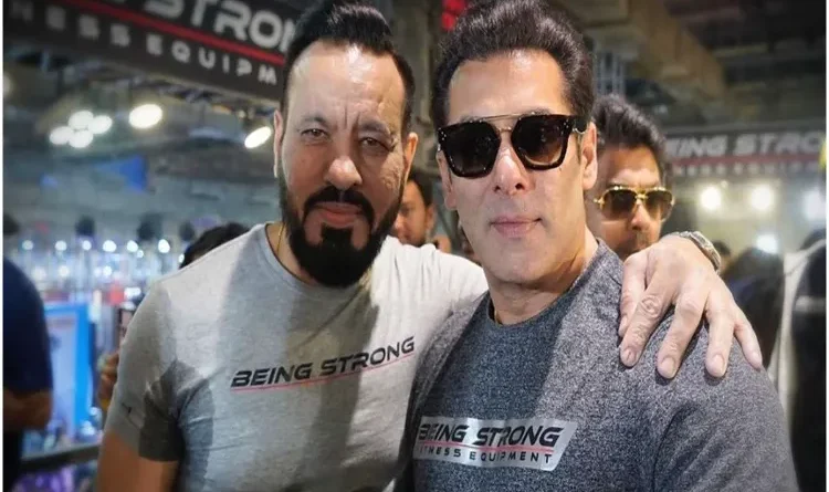 Shera receives a special congratulation from Salman.