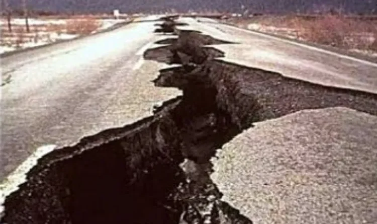 5.3 magnitude earthquake in Pakistan; tremors felt in several areas.