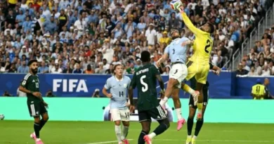 Uruguay held Saudi Arabia to a draw in the FIFA World Cup.