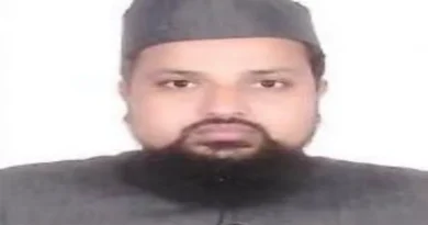 AMU Girls' School pays tribute to teacher Imtiaz Alam.
