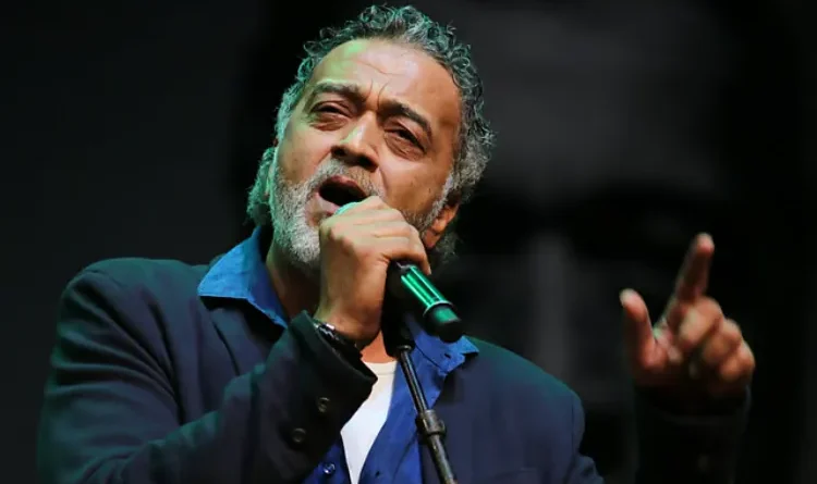 Lucky Ali said, "I keep a shroud with me; one day, I have to leave."