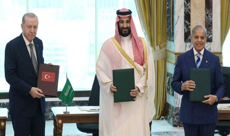 Mecca Joint Defense Agreement: Shifting Global Diplomacy and India's Strategic Stance