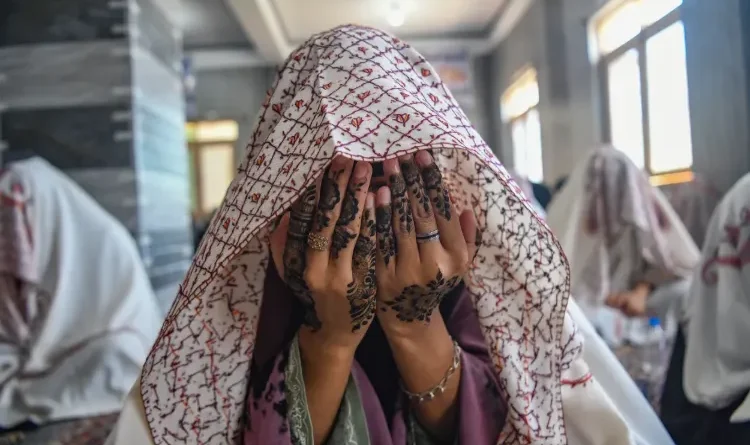 Mass wedding of 31 couples held in Srinagar; a unique initiative by a social organization.