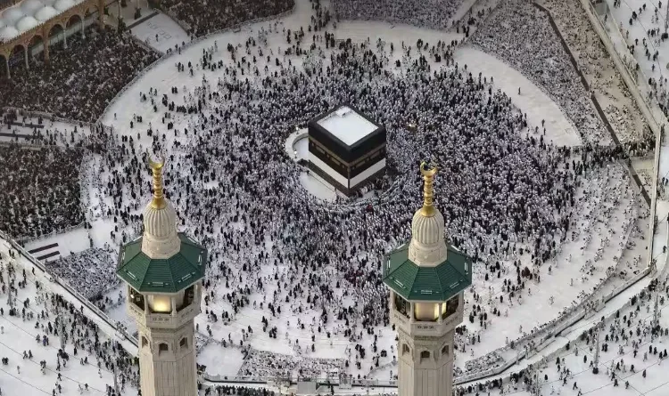 Mecca Drone Controversy: Rumors, Politics, and Muslim Unity