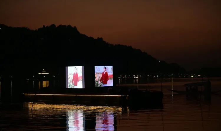 The magic of cinema on Dal Lake: Floating theatre creates history.