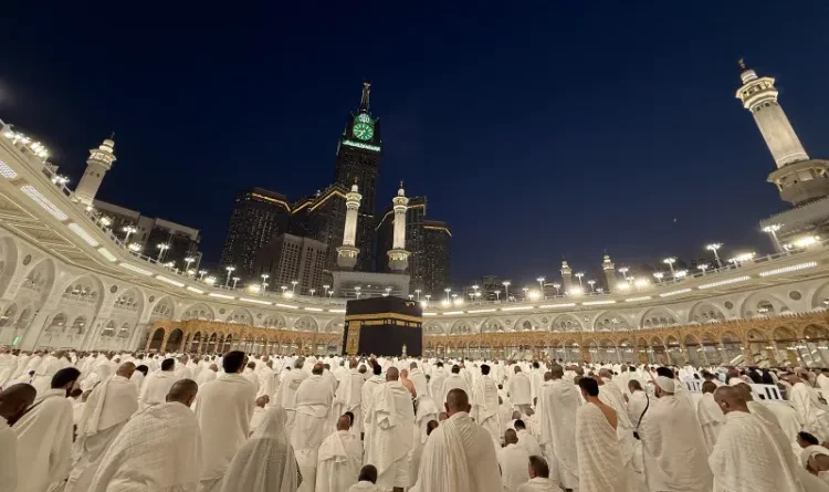 Concern in Muslim nations over drone near Mecca; Saudi Arabia expresses objection.