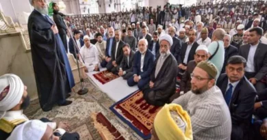 Iranian Chief Justice offers prayers at Delhi's Jama Masjid; sends message of Shia-Sunni unity.