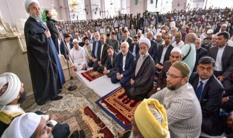 Iranian Chief Justice offers prayers at Delhi's Jama Masjid; sends message of Shia-Sunni unity.