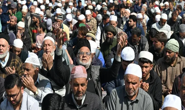 Controversy over Friday sermon in Jammu & Kashmir; Waqf Board issues clarification.